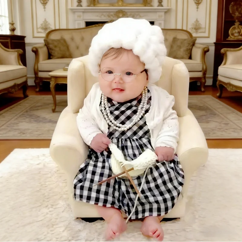 Baby Clothing Dividers - ملابس تصوير المواليد الجدد: زي الجدة
