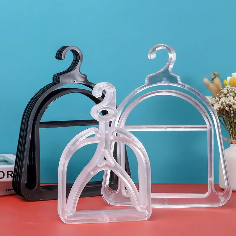 رف عرض بسيط للقبعات، حامل قبعا - مراجعة Baby Clothing Hanging Rack وسعره
